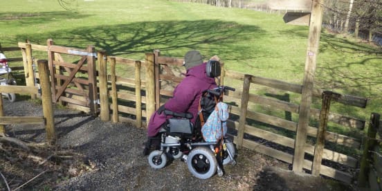 Community improves access at new Bampton path with help of a Friends grant