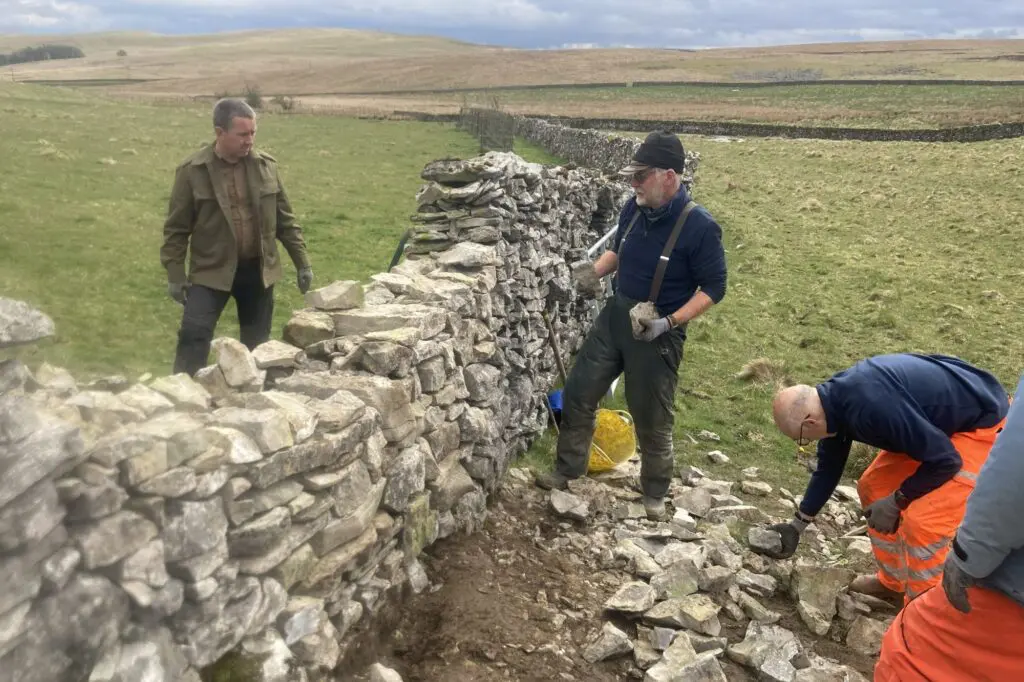 Dry stone walling at Mazonwath